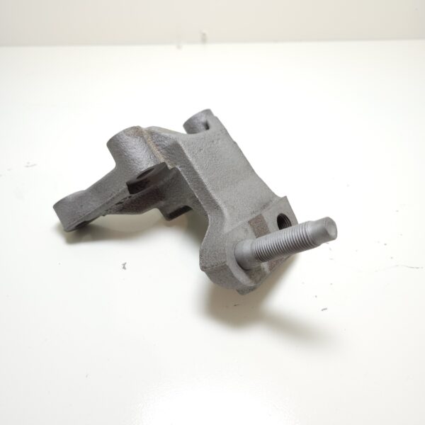 KLDE Passenger Engine Mount Bracket