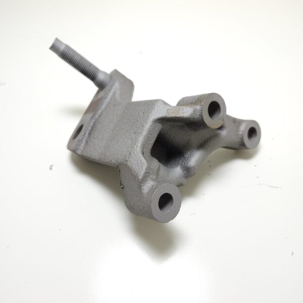 KLDE Passenger Engine Mount Bracket - Image 3