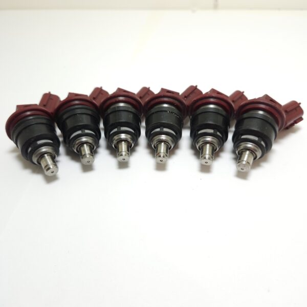 Nissan Red Side Feed Injectors  (270CC )